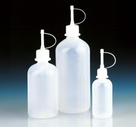zakraplacz PE-LD.  0050ml z białą zakrętką GL 18